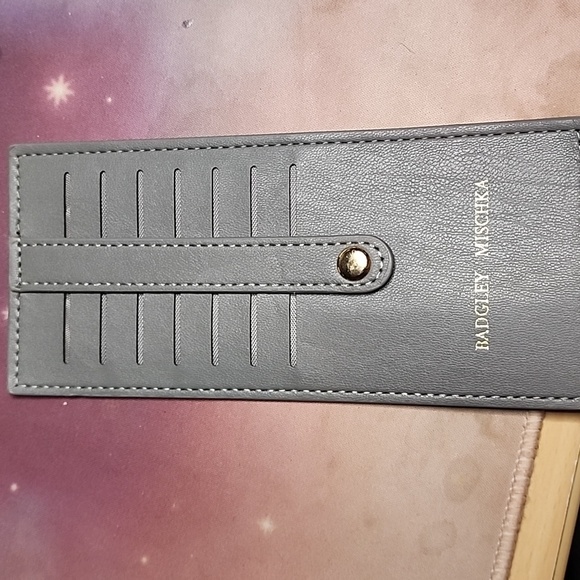 Badgley Mischka Silver Card Holder - Picture 1 of 1